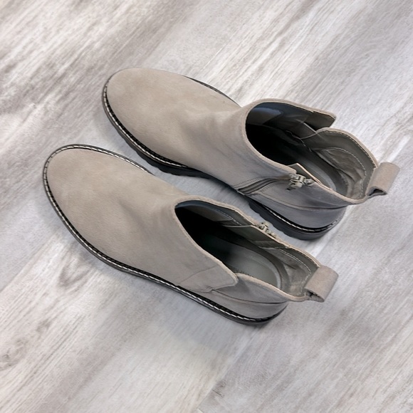 Nordstrom Miller 2 Water Resistant Suede Leather Chelsea Lug Boot / Beige-Taupe - Picture 6 of 10